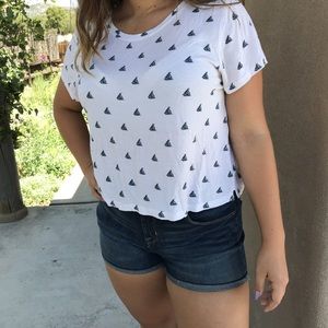 SUPER SOFT sailboat cropped tee